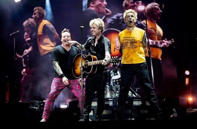 Green Day Akan Rilis Album Saviors di Tahun 2024, Bagikan Single Baru The American Dream Is Killing Me