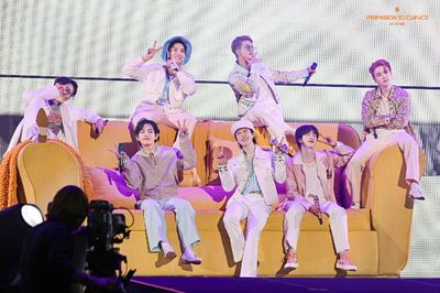 BTS Rilis Dokumenter BTS Monuments: Beyond The Star Hari Ini, Tampilkan Kisah 10 Tahun Perjalanan Mereka
