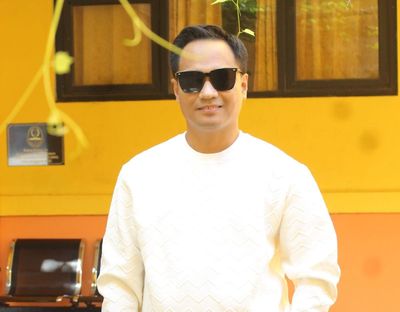 Roland Julita Indonesian Idol Promo Single Berharap Kembali di Sekolah Menengah Atas