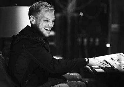 Lagu Without You Karya Avicii Tembus 1 Miliar Streaming di Spotify
