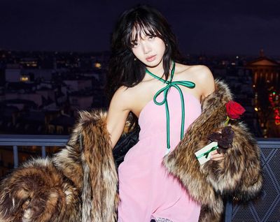 Lisa BLACKPINK Beri Kejutan Natal ke Penggemar dengan Cover Lagu Britney Spears My Only Wish