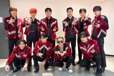 Ikut Serta Berbagi Kasih, TREASURE dan YG Entertainment Berkontribusi Pada Masa Depan Cerah Anak-Anak