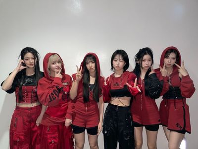 Setelah 7 Bulan Dinantikan, NMIXX Comeback dengan Album Blue Valentine