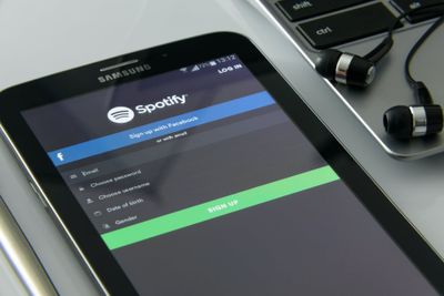 150 Nama Playlist Spotify Aesthetic Indonesia Inggris, Keren!