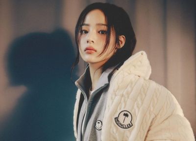 Minji NewJeans Minta Maaf Usai Tuai Kontroversi Sebut Tidak Tahu Kalguksu Saat Siaran Live