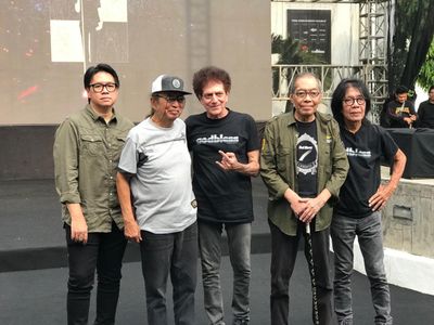 Gelar Pameran Retrospektif God Bless 50 Tahun , Ahmad Albar: Ada Alat Musik Hingga Mixer Kuno
