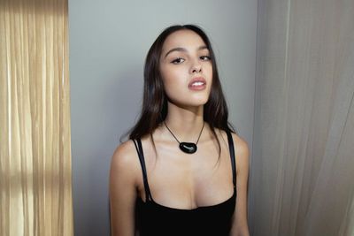 Olivia Rodrigo Rilis Video Musik Baru untuk Lagu Obsessed