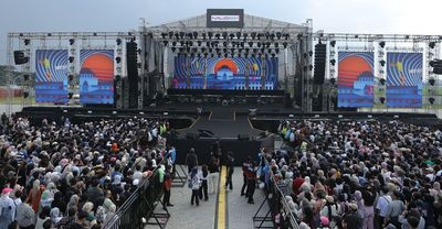 Dipenuhi Bintang Musik Ternama, Intip Kemeriahan SOORA Music Festival 2024 di Tritan Point Bandung