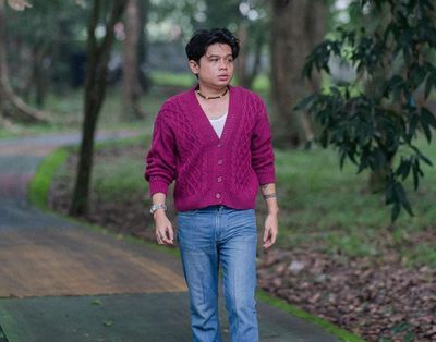 Profil dan Biodata Julian Kaisar Vokalis Juicy Luicy, Hingga Perjalanan Kariernya!