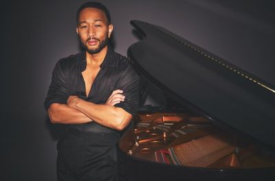 Segini Harga Tiket Konser John Legend Tanggal 6 Oktober 2024 di Sentul