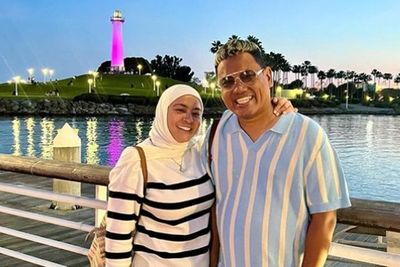 Rayakan Anniversary Pernikahan Ke-21, Astrid Kuya Rilis Single Suamiku : Mesra Abis!