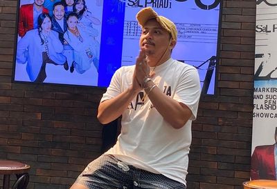 Fakta Menarik MV Lagu Gala Bunga Matahari Sal Priadi, yang Sukses Buat Netizen Nangis