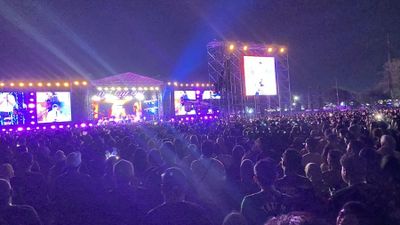 Meski Sempat Didemo, Konser Sheila on 7 Tetap Berjalan Lancar dengan Disaksikan 20 Ribu Penonton!
