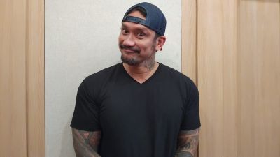 Bantu Teman, Tora Sudiro Menjadi Model Video Klip The Hours of Silence
