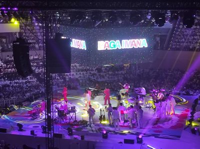 Bawakan Lagu Hits-nya, Kahitna Ajak Penonton Bernostalgia Saat Konser di JCC