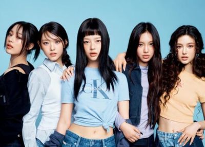 Situasi Memanas, Album Baru NewJeans Resmi Ditunda
