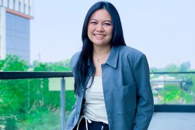 Clara Riva Ceritakan Pengalaman Menulis Lagu Barunya Coba Waras untuk Diri Sendiri