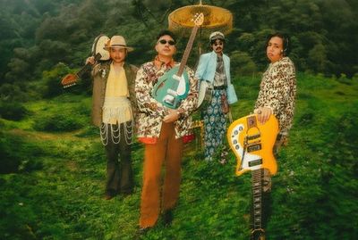 The Panturas: Membawa Tradisi Sunda ke Samudera Disco Pop dalam Mini Album Galura Tropikalia