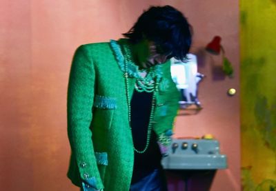 V.I.P Siap-Siap Nabung! G-Dragon Umumkan World Tour Ubermensch 2025 usai Vakum 88 Bulan