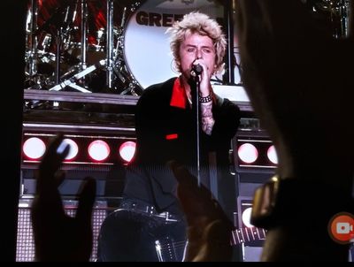 Green Day Konser Lagi di Jakarta: Jadi Ajang Singalong 3 Generasi dari Album Dookie hingga Saviors