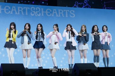 Hearts2Hearts Resmi Debut dengan Single 'The Chase' dan Lagu B-Side 'Butterflies'
