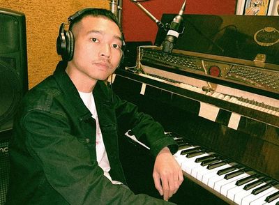 Azel Rilis Single Perfect Charm, Langkah Awal dalam Perjalanan Musikalnya