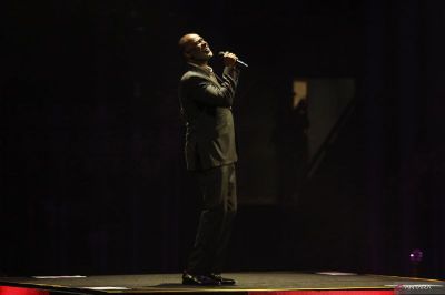 Millenials Dibikin Baper Dengan Brian Mcknight dan All 4 One Bawakan Lagu Lawas Nostalgia di Jakarta