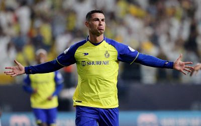 Cristiano Ronaldo Dapat Rp3,3 T di Arab, Bisa Beli 16 Fortuner Sehari!