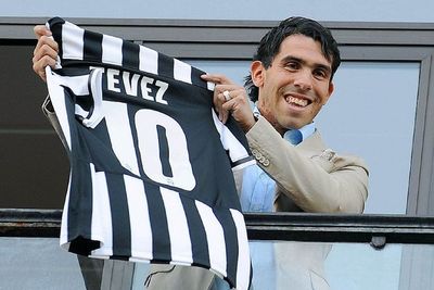 Cerita Carlos Tevez yang Ingin Dibunuh Istrinya Gara-gara Tinggalkan Juventus