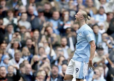 Top Skor Liga Inggris: Haaland Terus Melaju, Salah dan Solanke Menempel