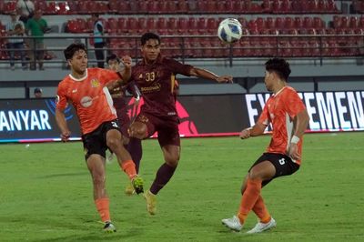Bangkit dari Keterpurukan, PSM Makassar Gasak Hougang 3-1 di Stadion I Wayan Dipta