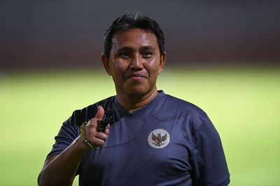 Jelang Timnas Indonesia vs Ekuador, Bima Sakti Pede Bisa Raih Poin