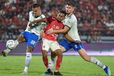 Kisah Kegagalan: Persib Bandung Belum Menang Lawan Bali United Selama 7 Musim!