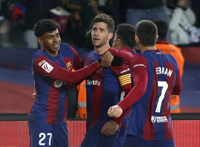 Laga Berjalan Sengit, Barcelona Berhasil Menang Dramatis atas Almeria