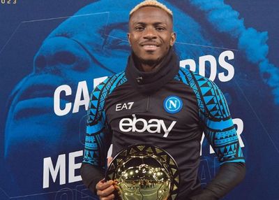 Victor Osimhen Resmi Perpanjang Kontrak dengan Napoli sampai 2026, Gaji Naik 2 Kali Lipat!