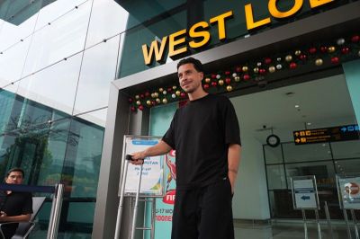 Thom Haye Tiba di Jakarta: Tancap Gas Naturalisasi Jadi WNI