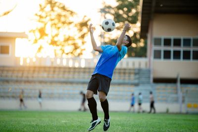 Arab Saudi Cari Pesepak Bola yang Mau Main di Divisi 3, Digaji Puluhan Juta per Bulan hingga Dapat Rumah