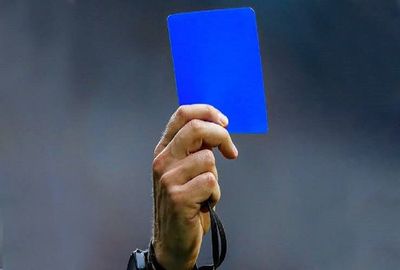Menuju Fair Play: Sepak Bola Perkenalkan Inisiatif Kartu Biru