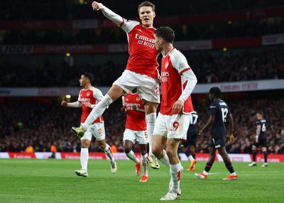 Menang 2-0 atas Luton, Arsenal Rebut Puncak Klasemen Sementara