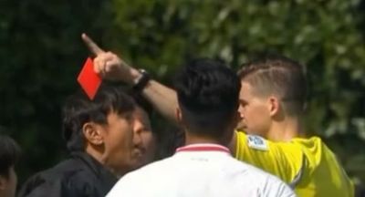 Amarah Membara, STY Dikeluarkan dengan Kartu Merah oleh Wasit Francois Letexier