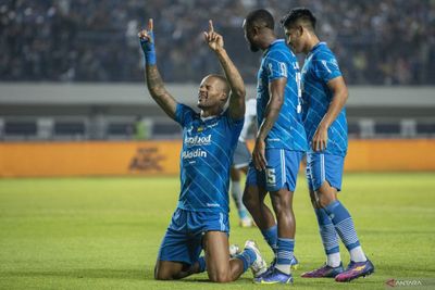 Perjalanan Persib Bandung Selangkah Lagi Jadi Juara Liga 1 2023 2024