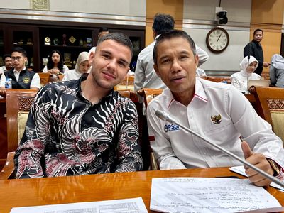 RESMI! Rapat Paripurna DPR RI Setujui Kewarganegaraan Calvin Verdonk dan Jens Raven