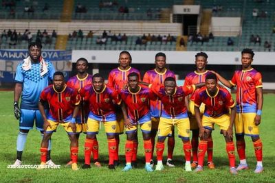 Klub Elit Ghana Resmi Terdegradasi untuk Pertama Kalinya, Suporter: Boo!