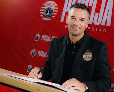 Persija Resmi Kontrak Carlos Pena Jadi Pelatih Anyar untuk Liga 1 2024 2025