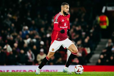 Stay Halal! Manchester United Batalkan Rencana Pakai Jaket Pro LGBTQ karena Noussair Mazraoui Menolaknya