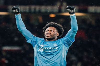 Performa Kyle Walker Menurun, Manchester City Siap Bajak Ola Aina dari Nottingham Forest