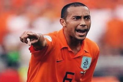 Bakal Jadi Asisten Pelatih di Timnas Indonesia, Masa Lalu Denny Landzaat Kecam SBY soal RMS Terbongkar