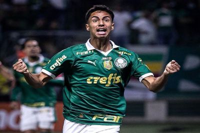 Vitor Reis Diperkirakan Akan Langsung Gabung Man City Pada Jendela Transfer Januari