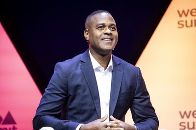 Patrick Kluivert Puji Gairah Luar Biasa Fans Timnas Indonesia: Sangat Fantastis!