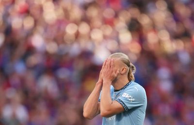 Haaland Tolak Penalti di Final Piala FA, Disindir Kena Mental?